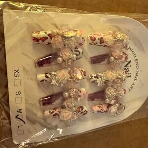 Midnight Bloom Water Nails – Luxe Press-On Nail Set